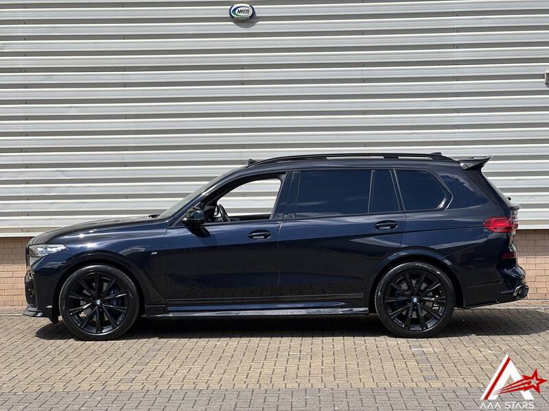 BMW X7 view 2