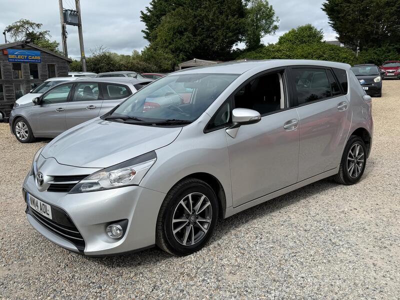 Toyota Verso view 5
