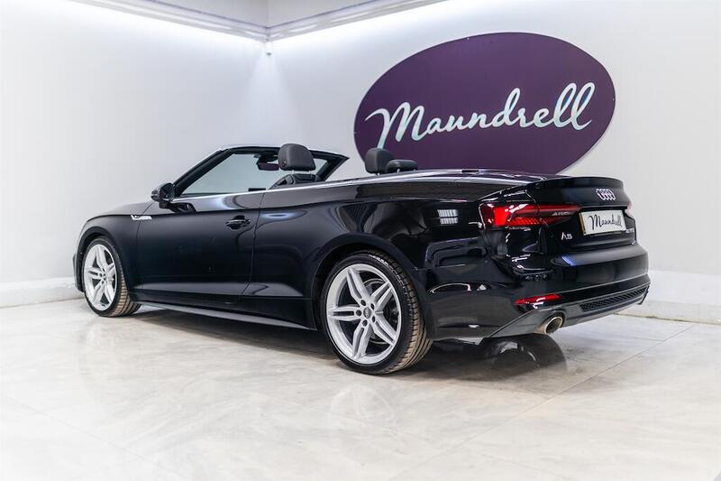 Audi A5 Cabriolet view 4