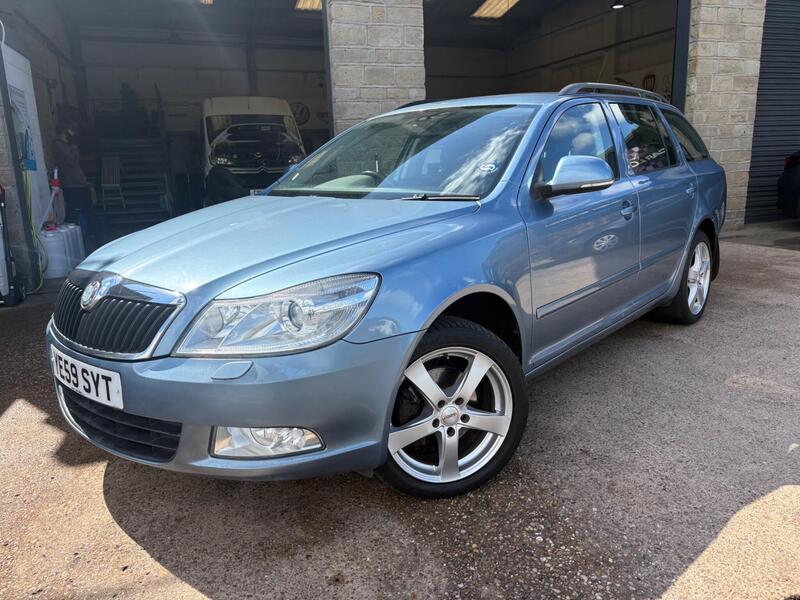 Skoda Octavia main image