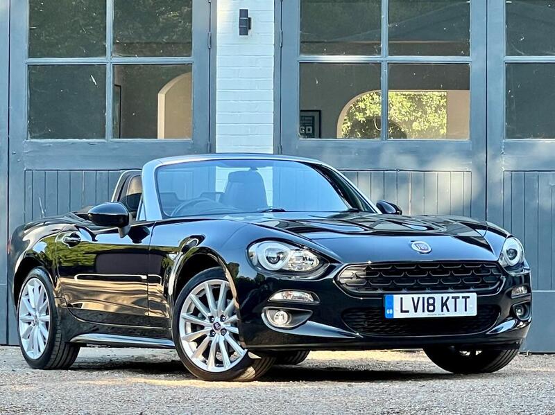 Fiat 124 Spider view 6