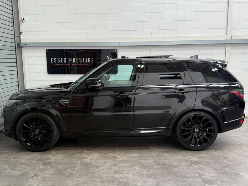 Land Rover Range Rover Sport view 4