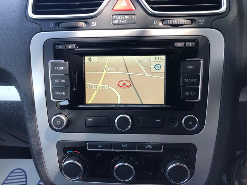 Volkswagen Scirocco view 6