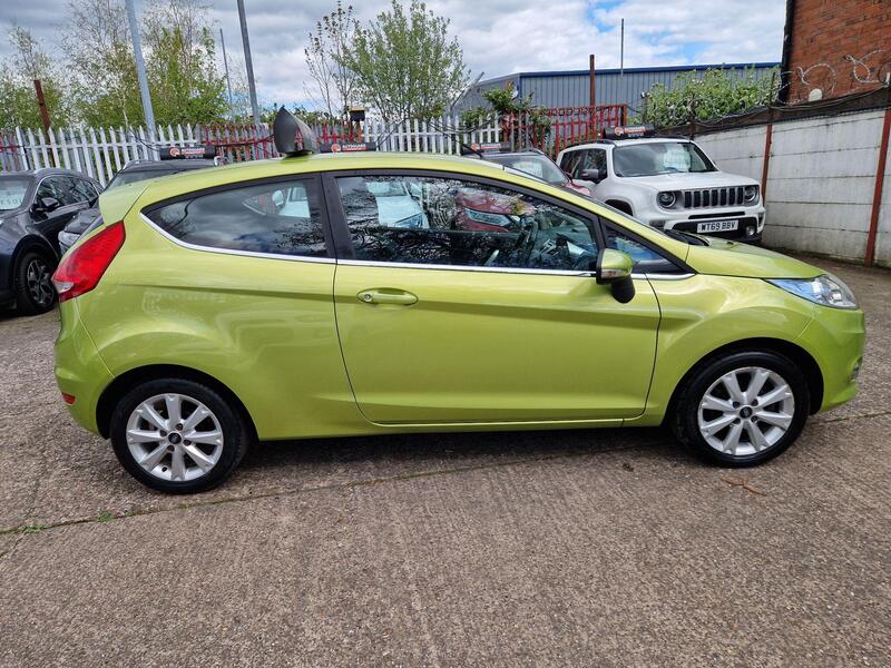 Ford Fiesta view 6