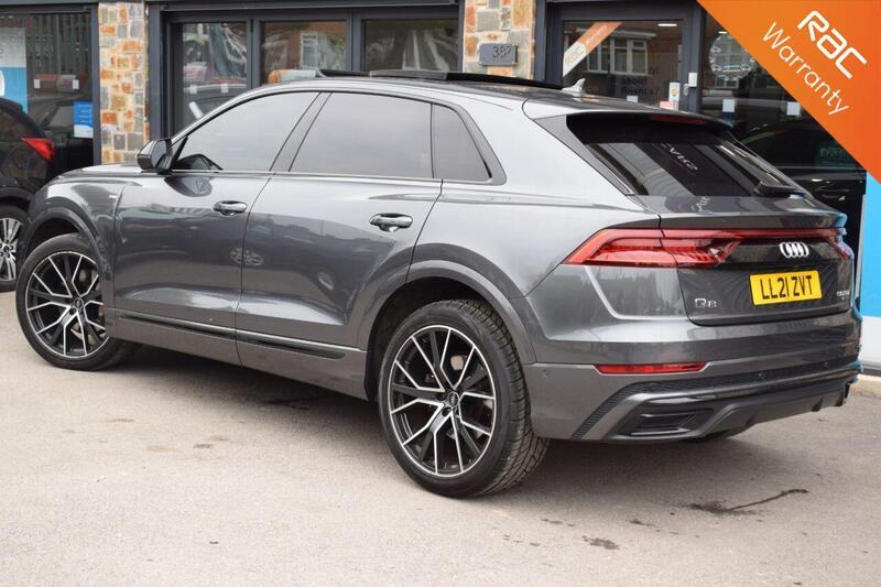 Audi Q8 view 2