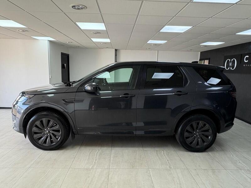 Land Rover Discovery Sport view 6