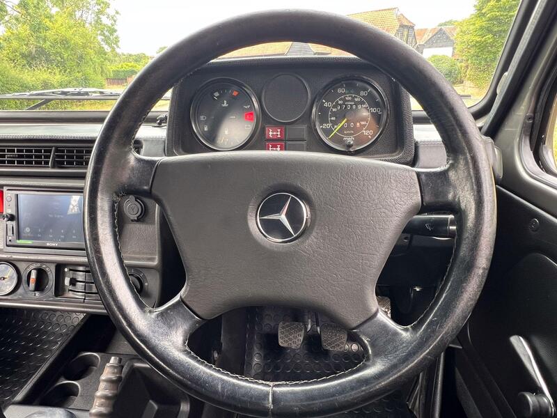 Mercedes-Benz G-Class view 7
