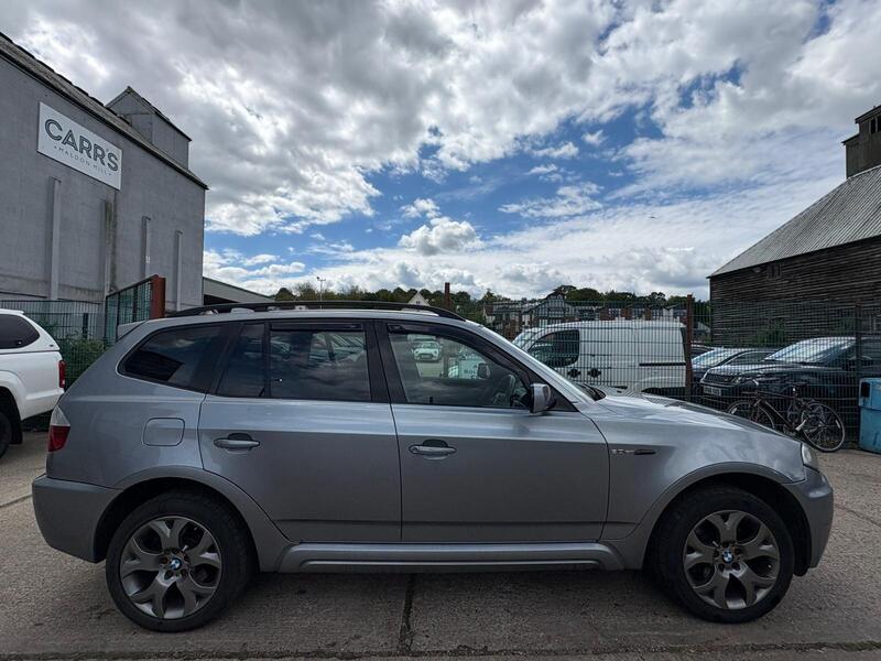 BMW X3 view 5