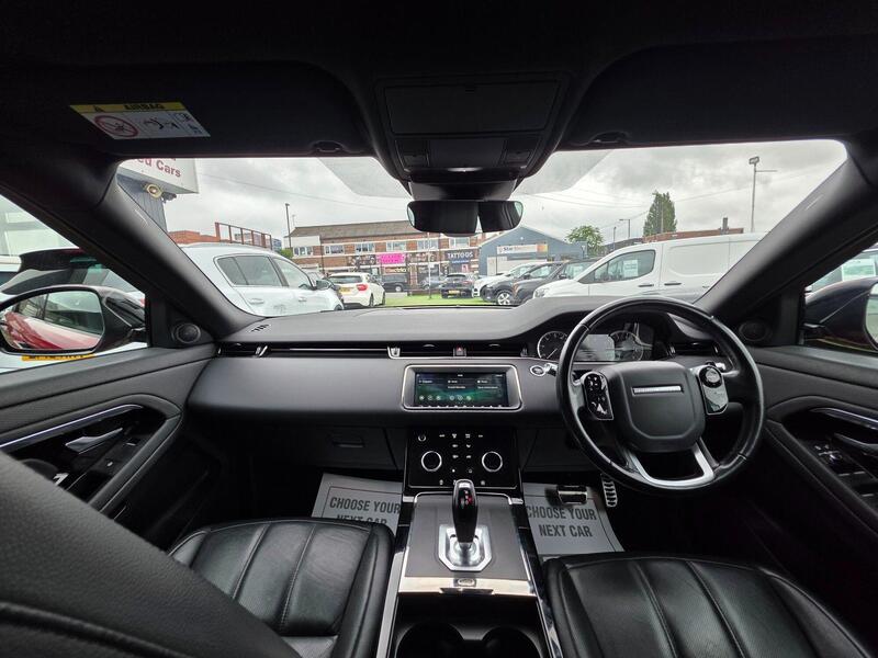 Land Rover Range Rover Evoque view 2