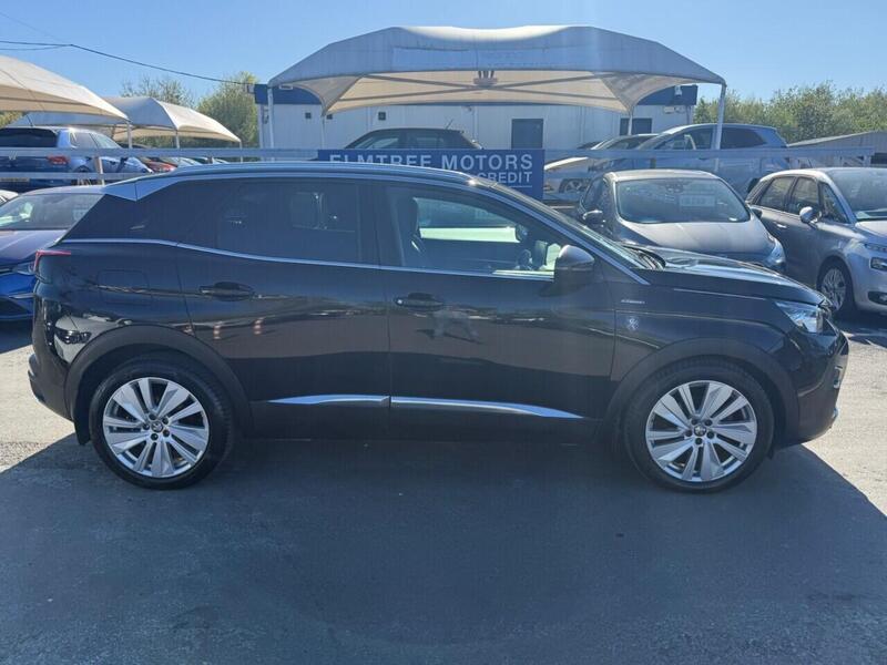 Peugeot 3008 view 4