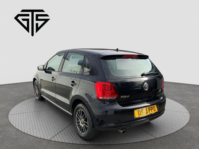 Volkswagen Polo view 5