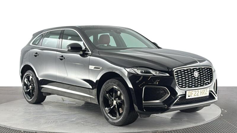 Jaguar F-Pace view 2