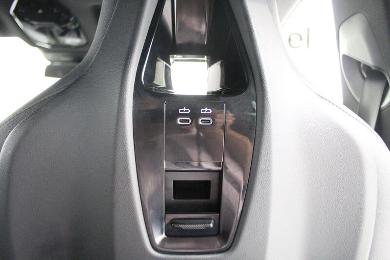 2022 BMW iX in White — image 39 of 88