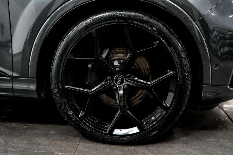 Audi Audi Q7 view 6