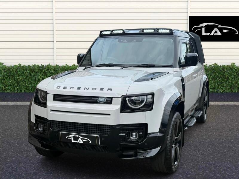 Land Rover Defender 110 view 2