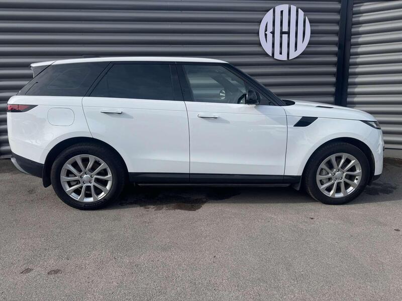 Land Rover Range Rover Sport view 2