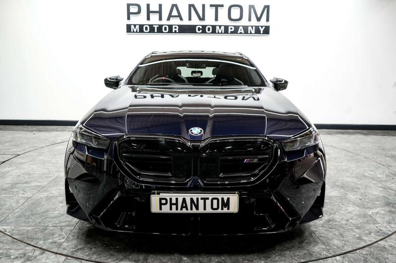 BMW M5 view 5