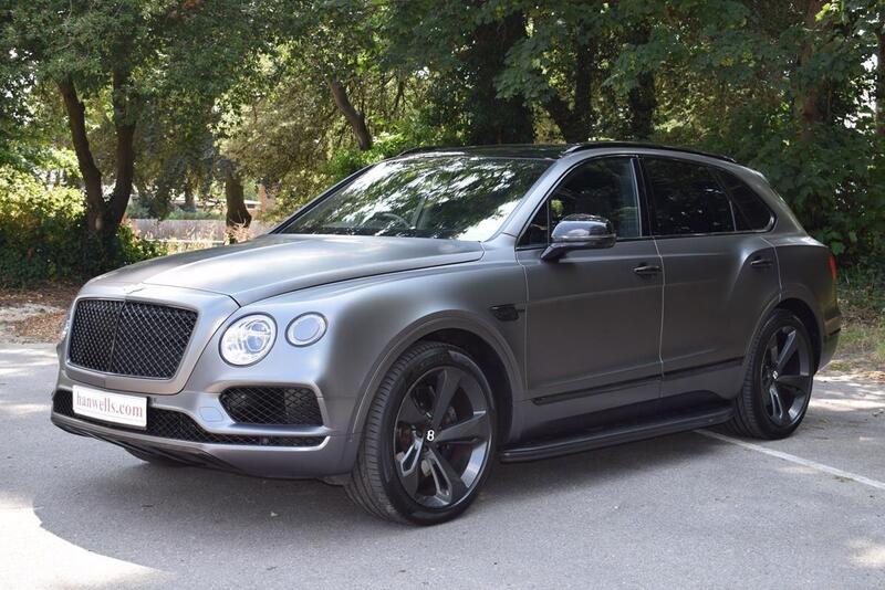 Bentley Bentayga view 6