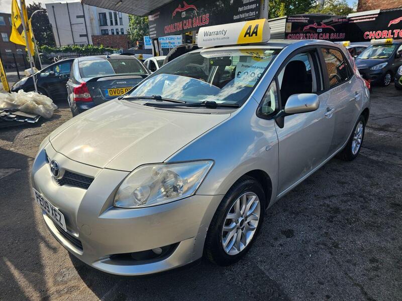 Toyota Auris view 4