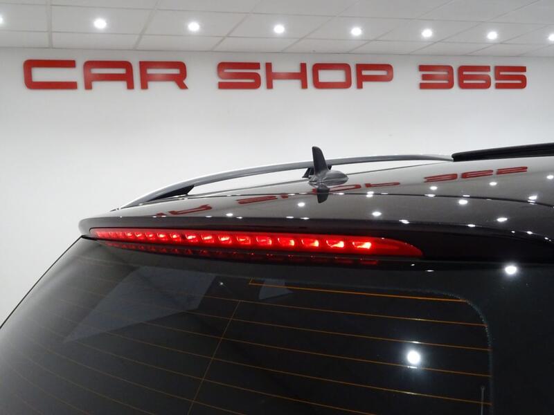 Mercedes-Benz C-Class view 49