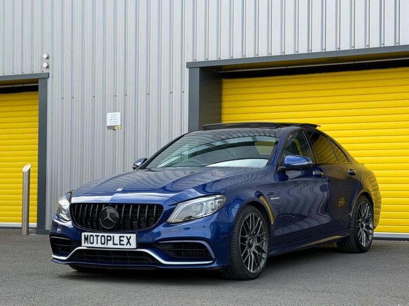 Mercedes-Benz C-Class view 5