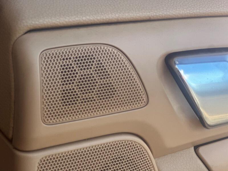 Porsche Cayenne view 58