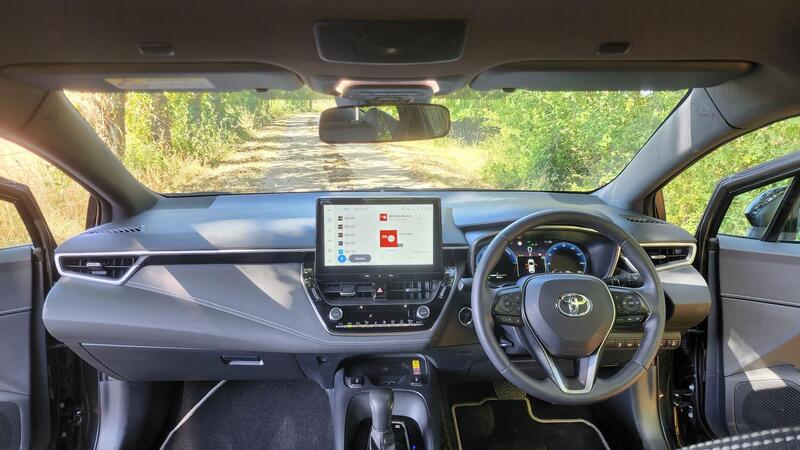 2025 Toyota Corolla — photo 24