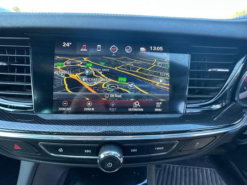 Vauxhall Insignia view 5