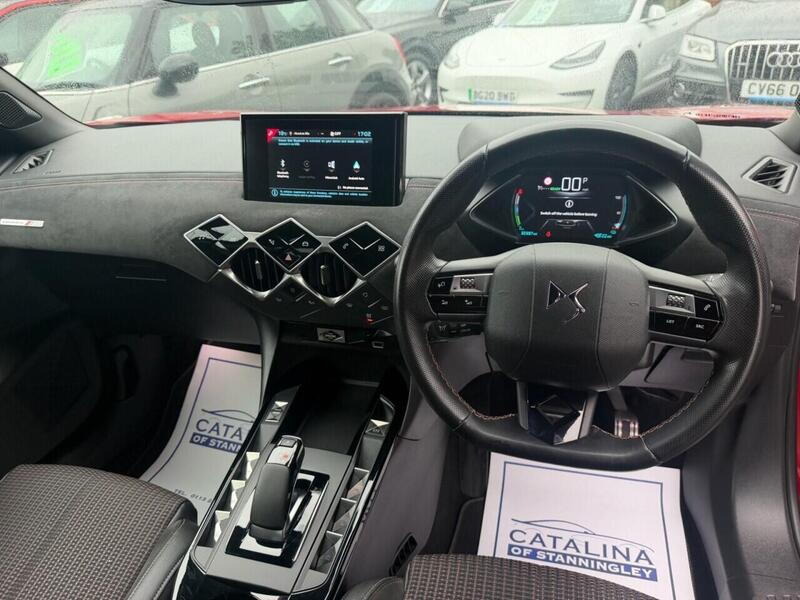 DS Automobiles DS 3 Crossback view 5
