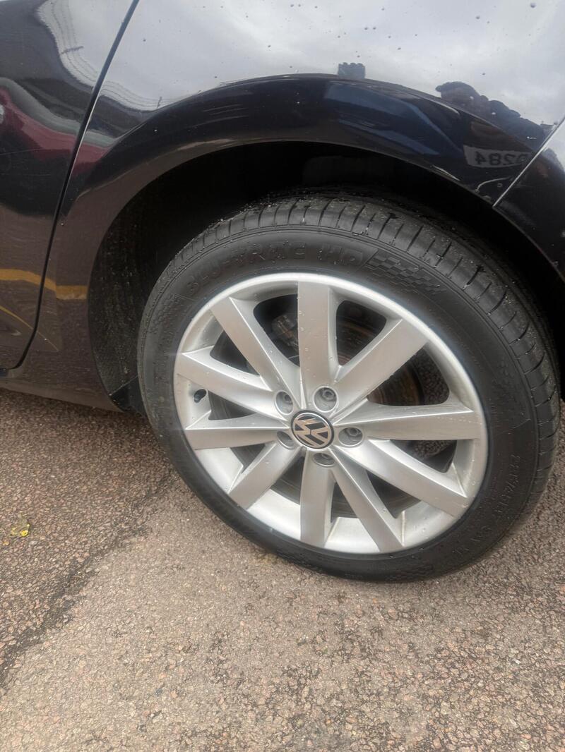 Volkswagen Golf view 7