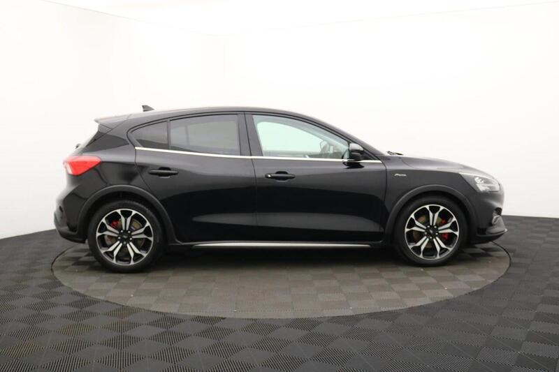 Ford Focus view 2