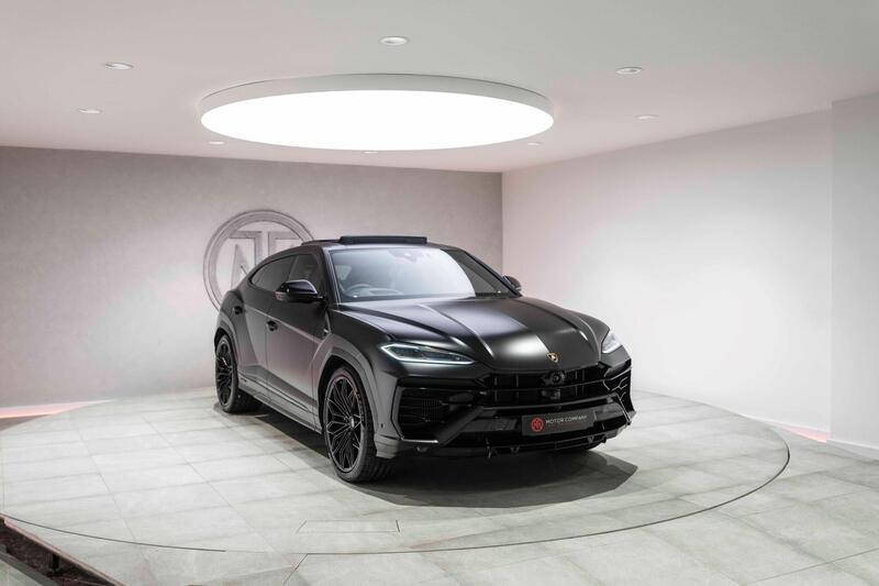 Lamborghini Urus main image