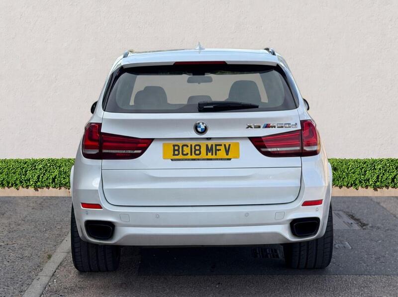 BMW X5 view 6