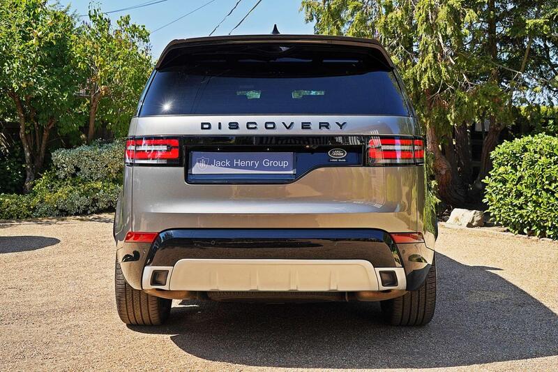 Land Rover Discovery 3 view 4