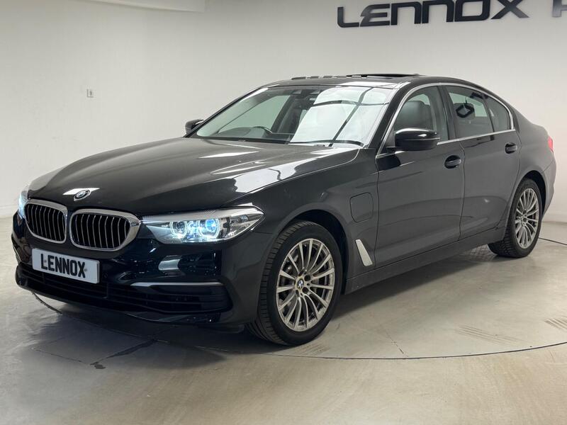 BMW 5 Series view 3