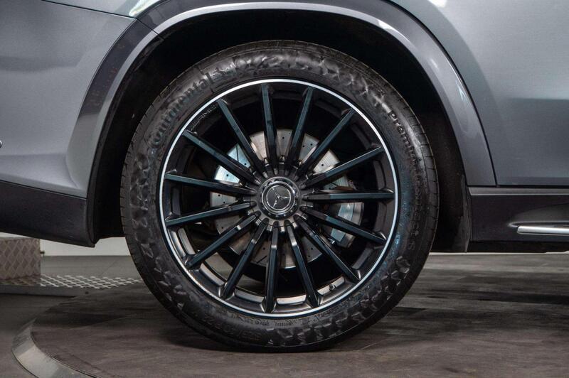 Mercedes-Benz Mercedes-Benz GLS view 4