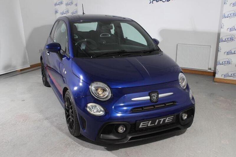 Abarth 595 view 3