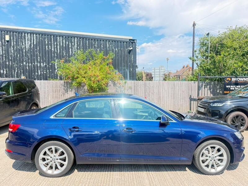 Audi A4 view 7