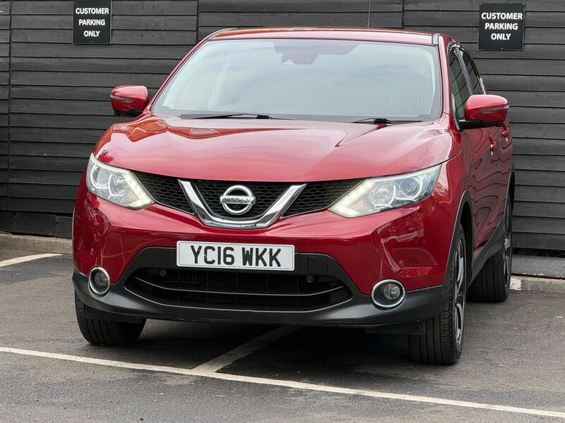 Nissan Qashqai view 2