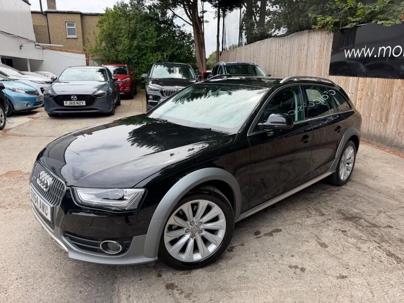 Audi A4 Allroad view 4