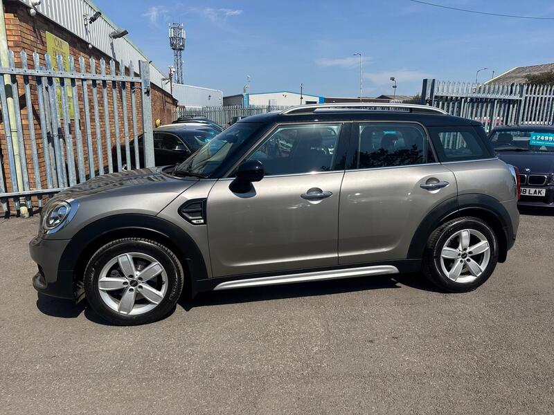 Mini Countryman view 4