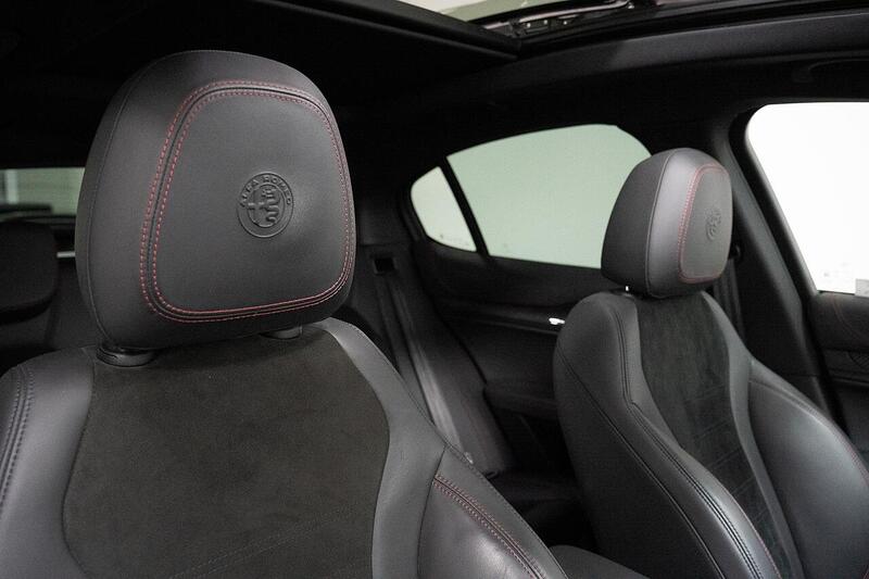 Alfa Romeo Stelvio view 3