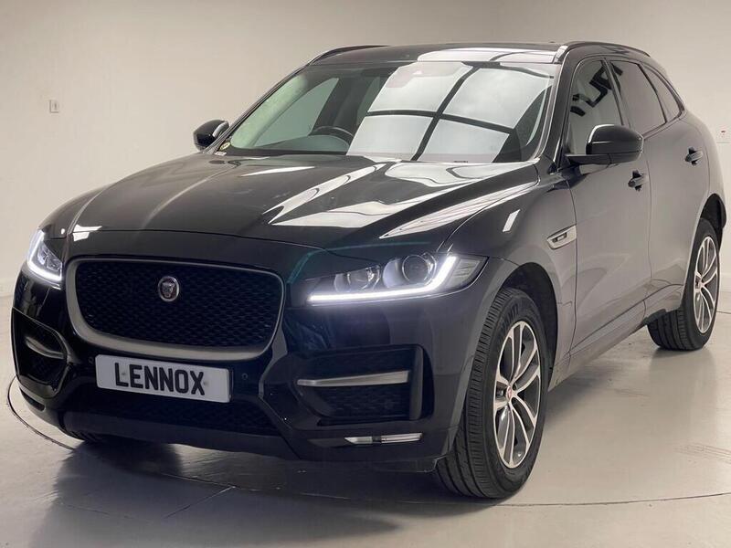 Jaguar F-Pace view 3