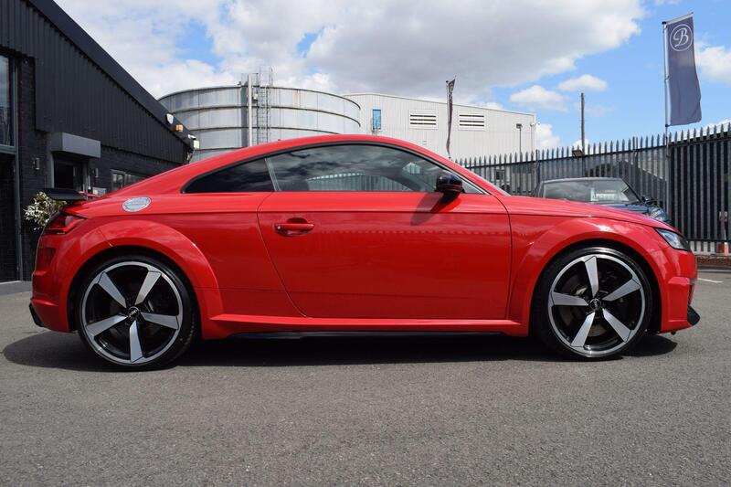 Audi Audi TT RS view 4