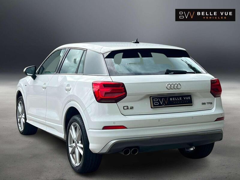 Audi Q2 view 4