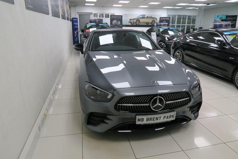 Mercedes-Benz E Class view 4