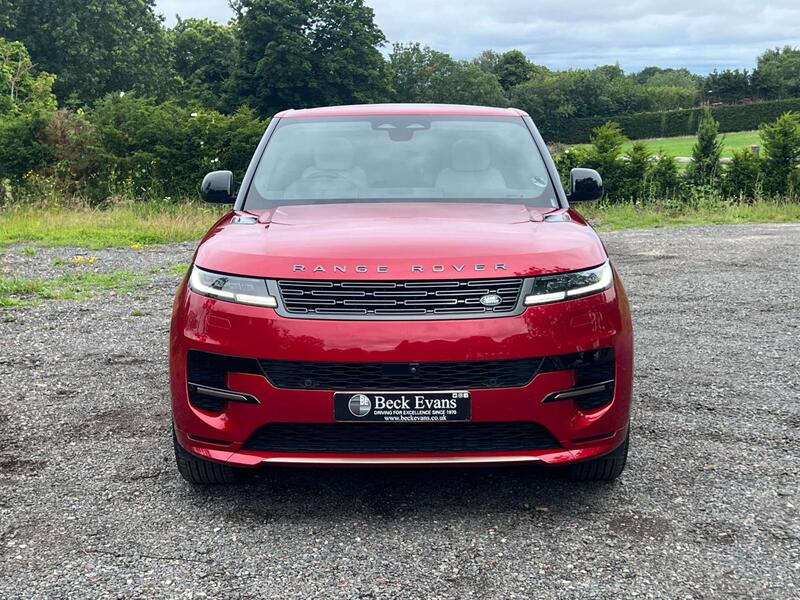 Land Rover Range Rover Sport view 2