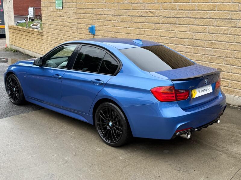 BMW 3 Series view 3