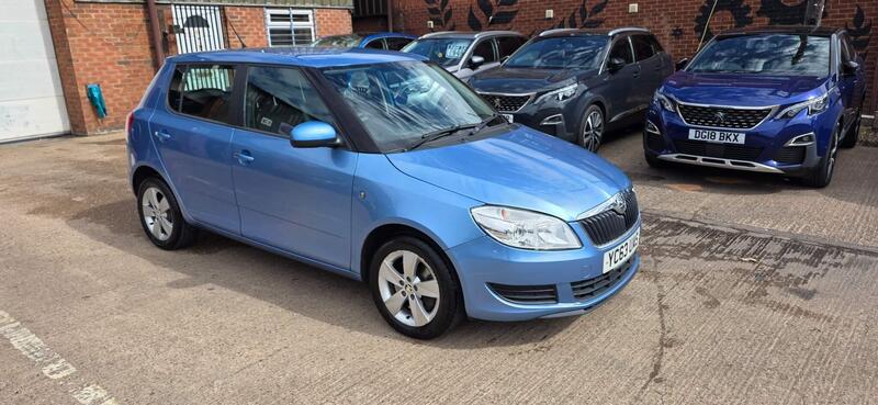 Skoda Fabia — photo 1