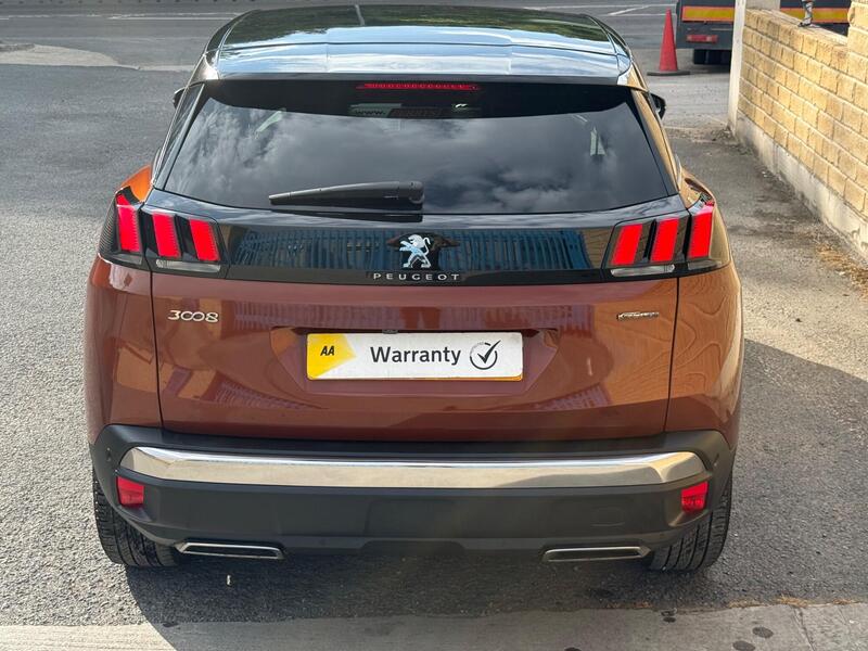 Peugeot 3008 view 4